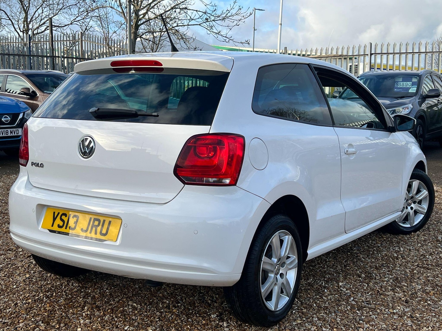 Used Volkswagen Polo 2013 for sale - 76849921: Photo 9