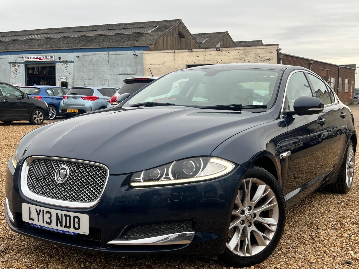 Used Jaguar XF 2013 for sale - 77645941: Photo 3