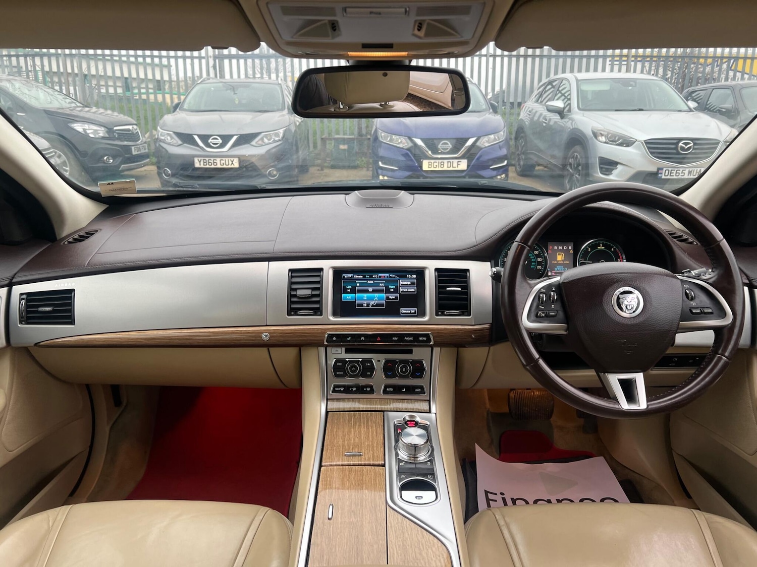 Used Jaguar XF 2013 for sale - 77645941: Photo 30