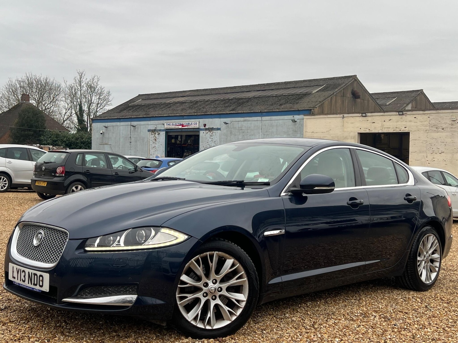 Used Jaguar XF 2013 for sale - 77645941: Photo 9