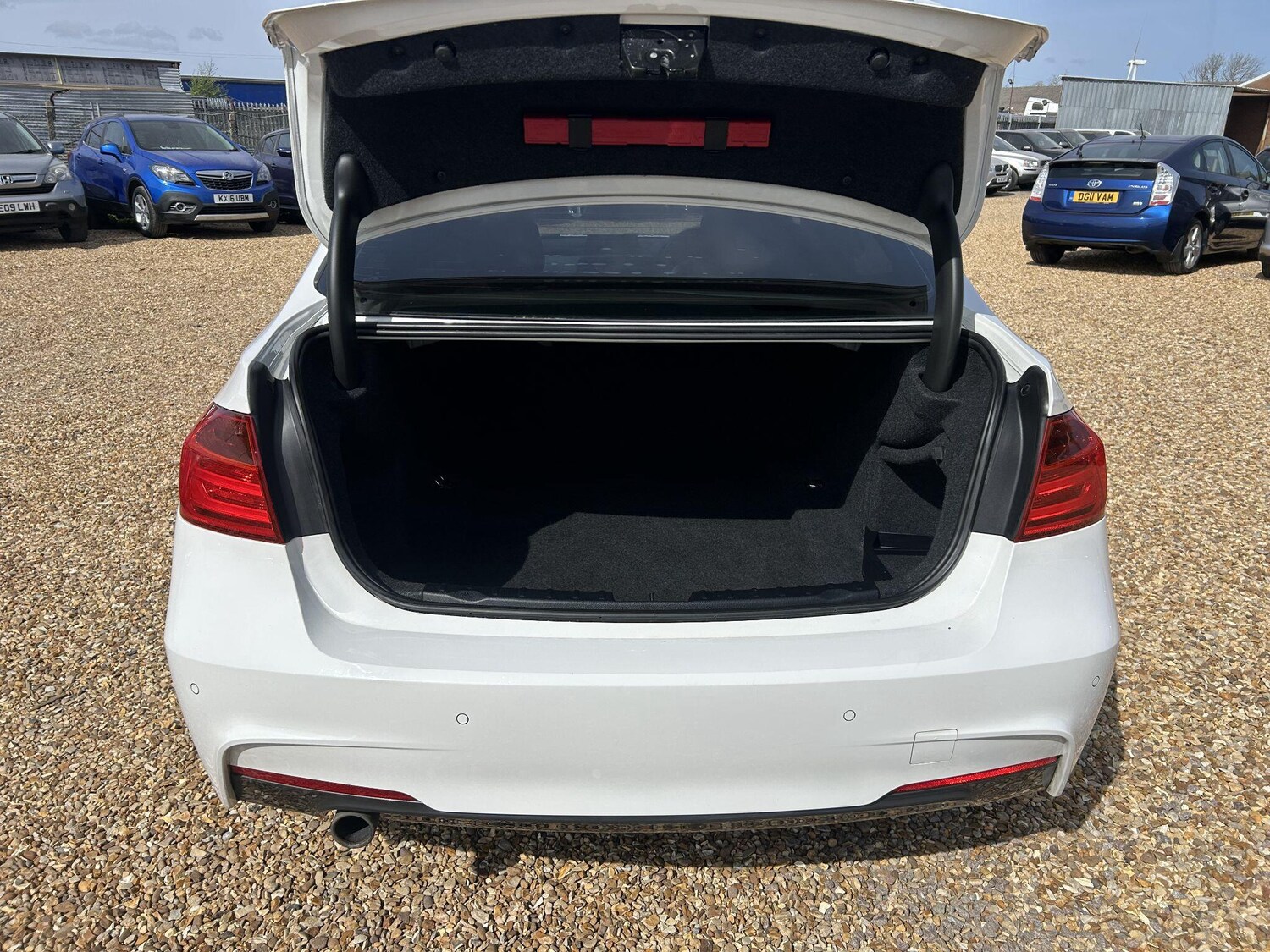 Used BMW 3 Series 2014 for sale - 78185323: Photo 7