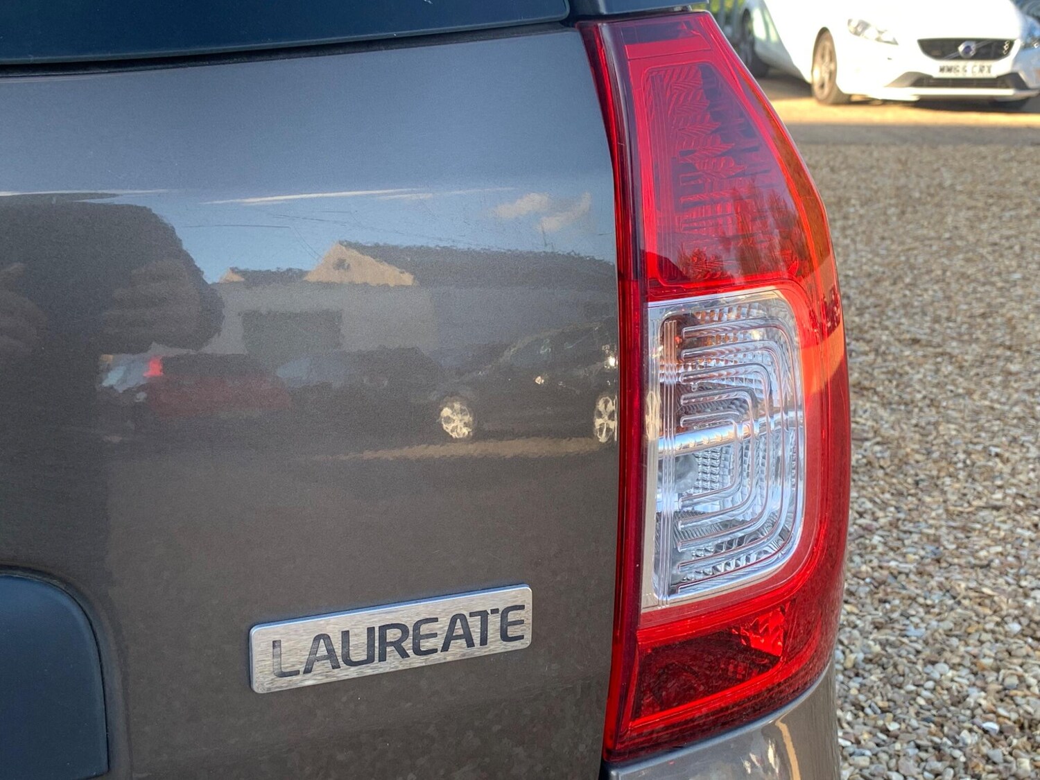 Used Dacia Logan MCV 2017 for sale - 76440879: Photo 16