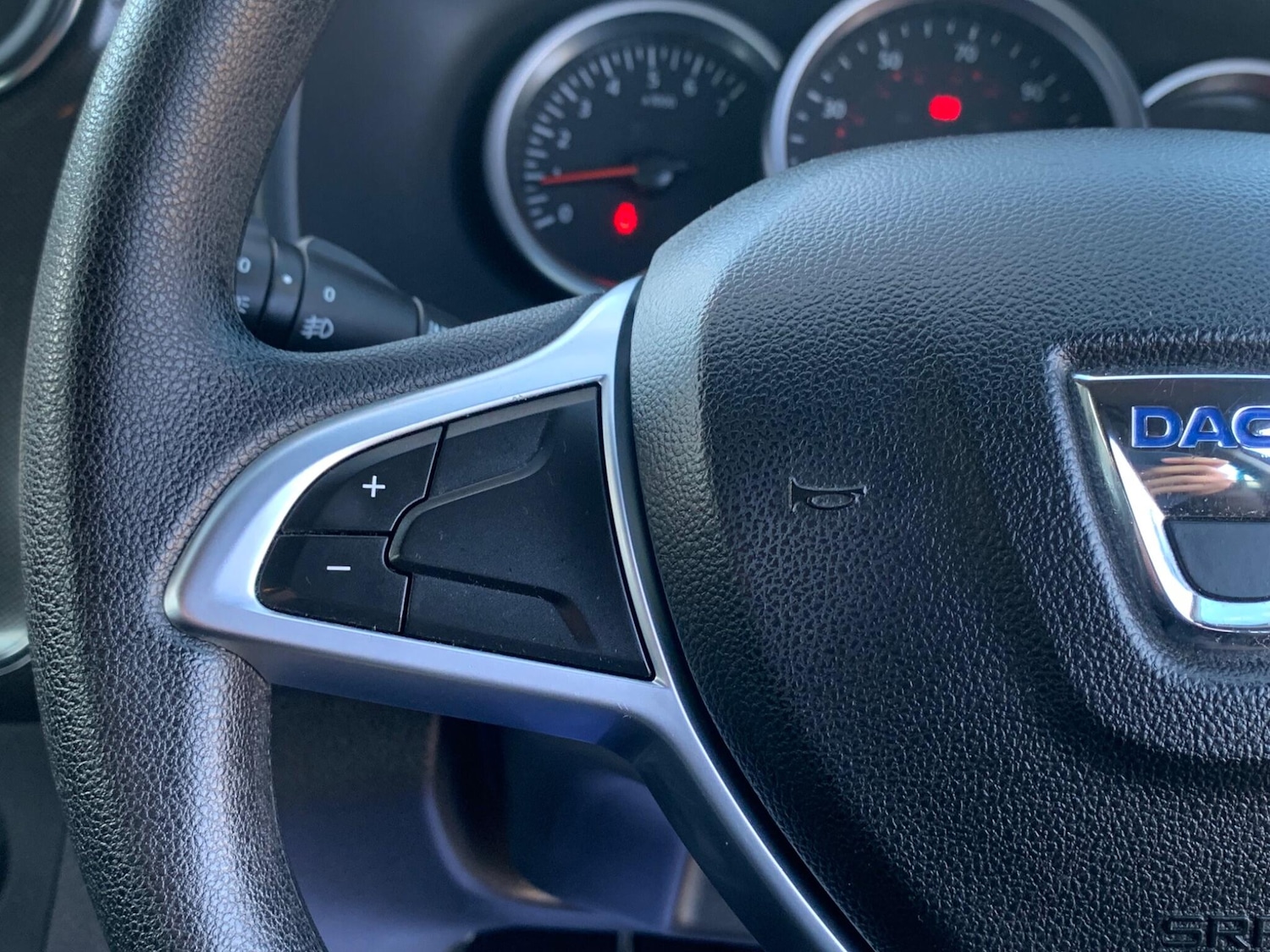 Used Dacia Logan MCV 2017 for sale - 76440879: Photo 28