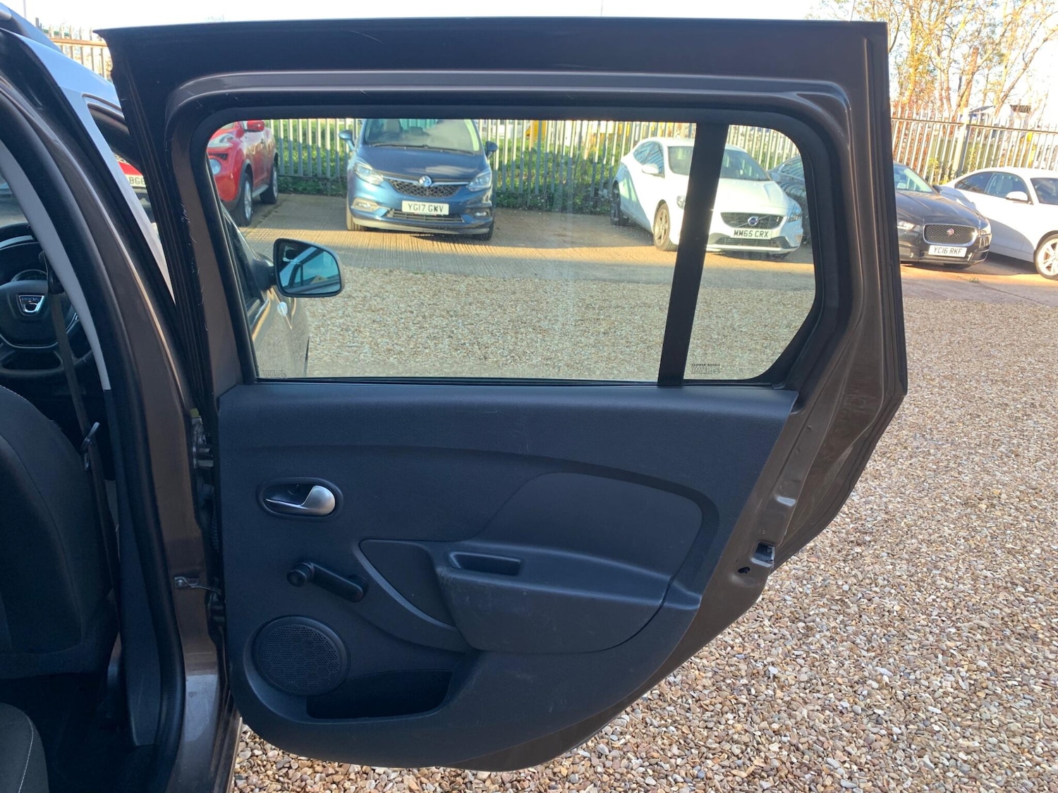 Used Dacia Logan MCV 2017 for sale - 76440879: Photo 48