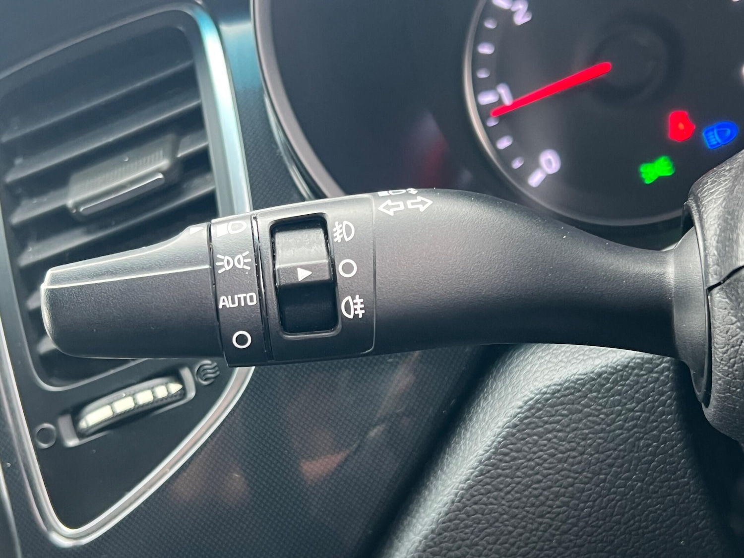 Used Kia Carens 2014 for sale - 77645711: Photo 36