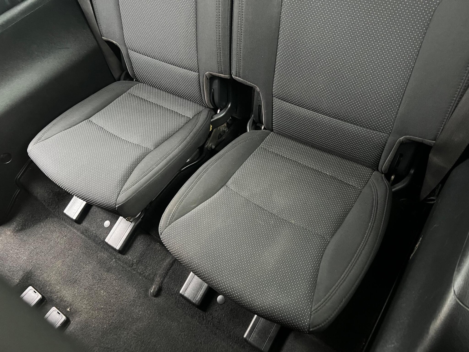 Used Kia Carens 2014 for sale - 77645711: Photo 75