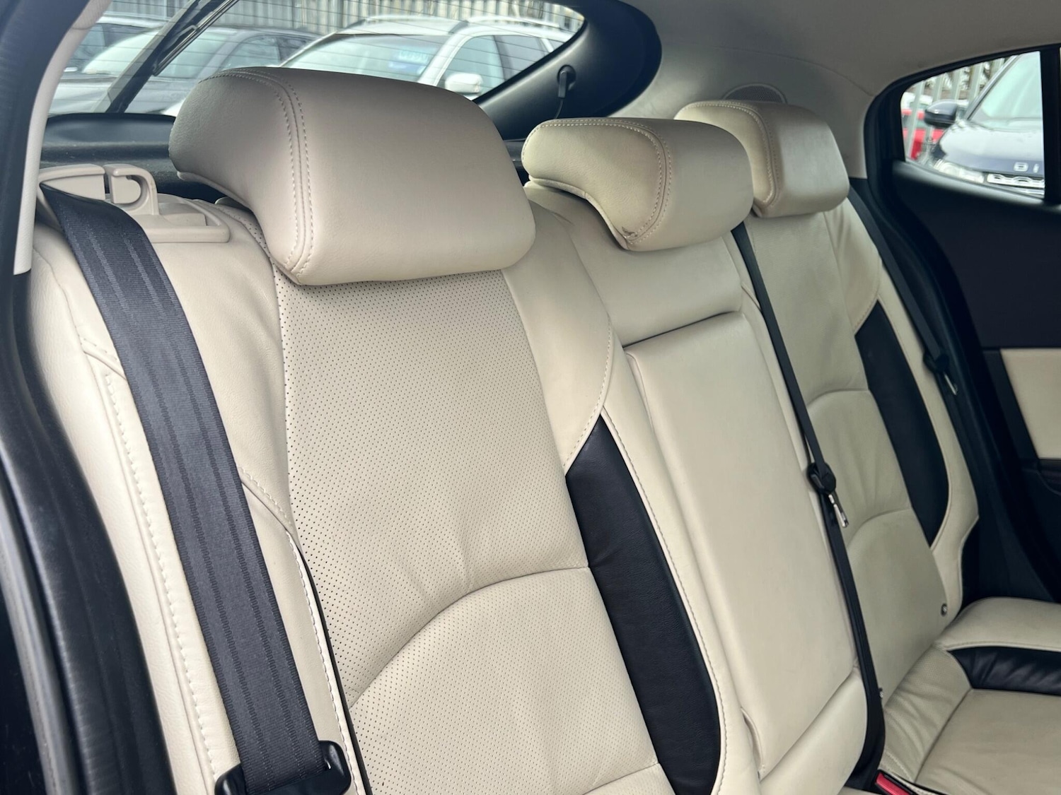 Used Mazda Mazda3 2014 for sale - 77940778: Photo 28