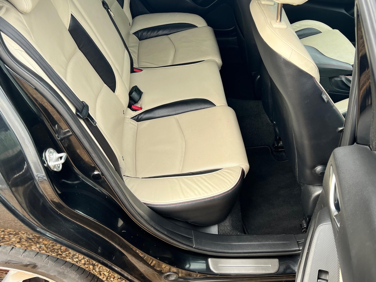 Used Mazda Mazda3 2014 for sale - 77940778: Photo 30