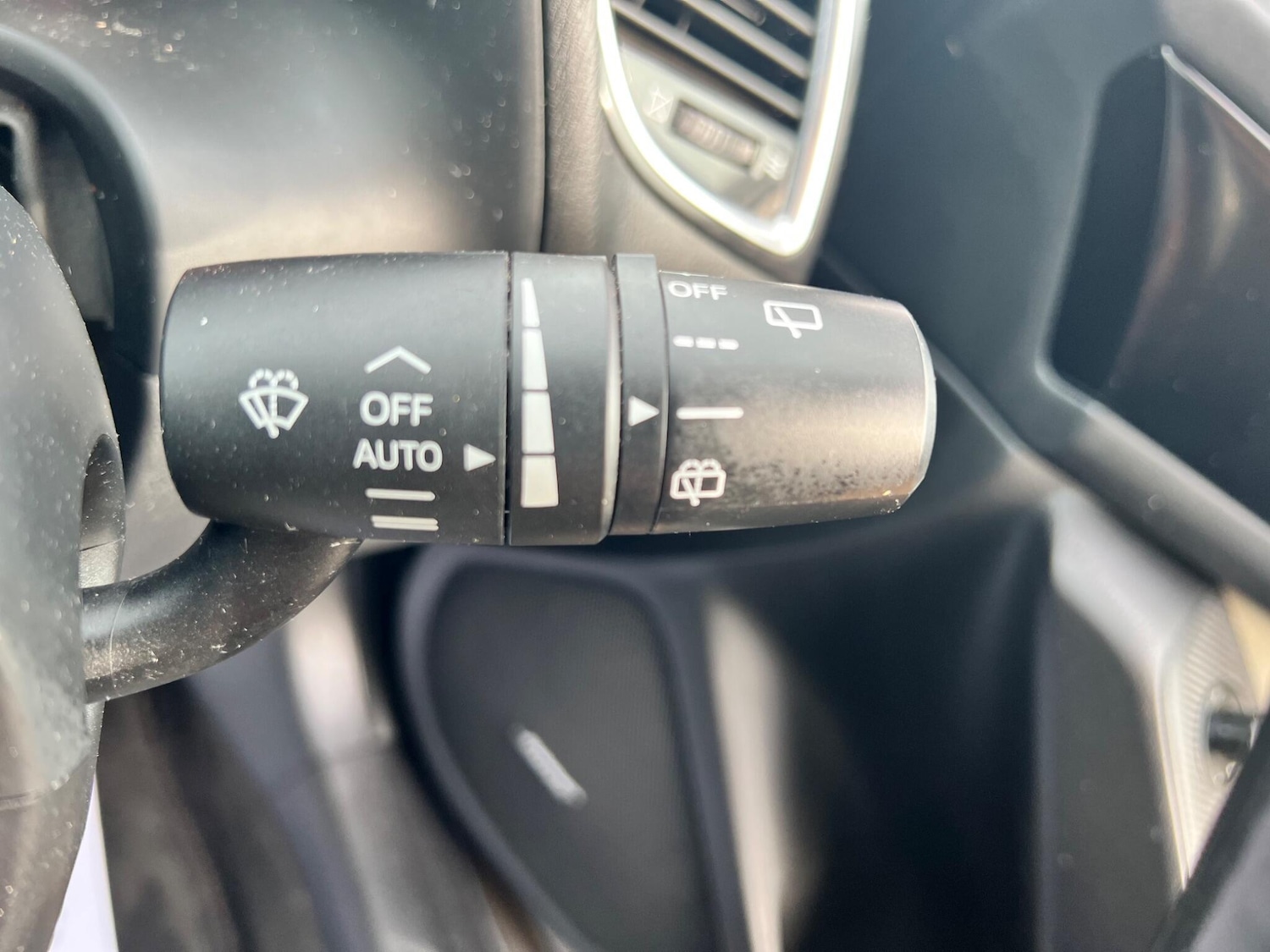 Used Mazda Mazda3 2014 for sale - 77940778: Photo 36