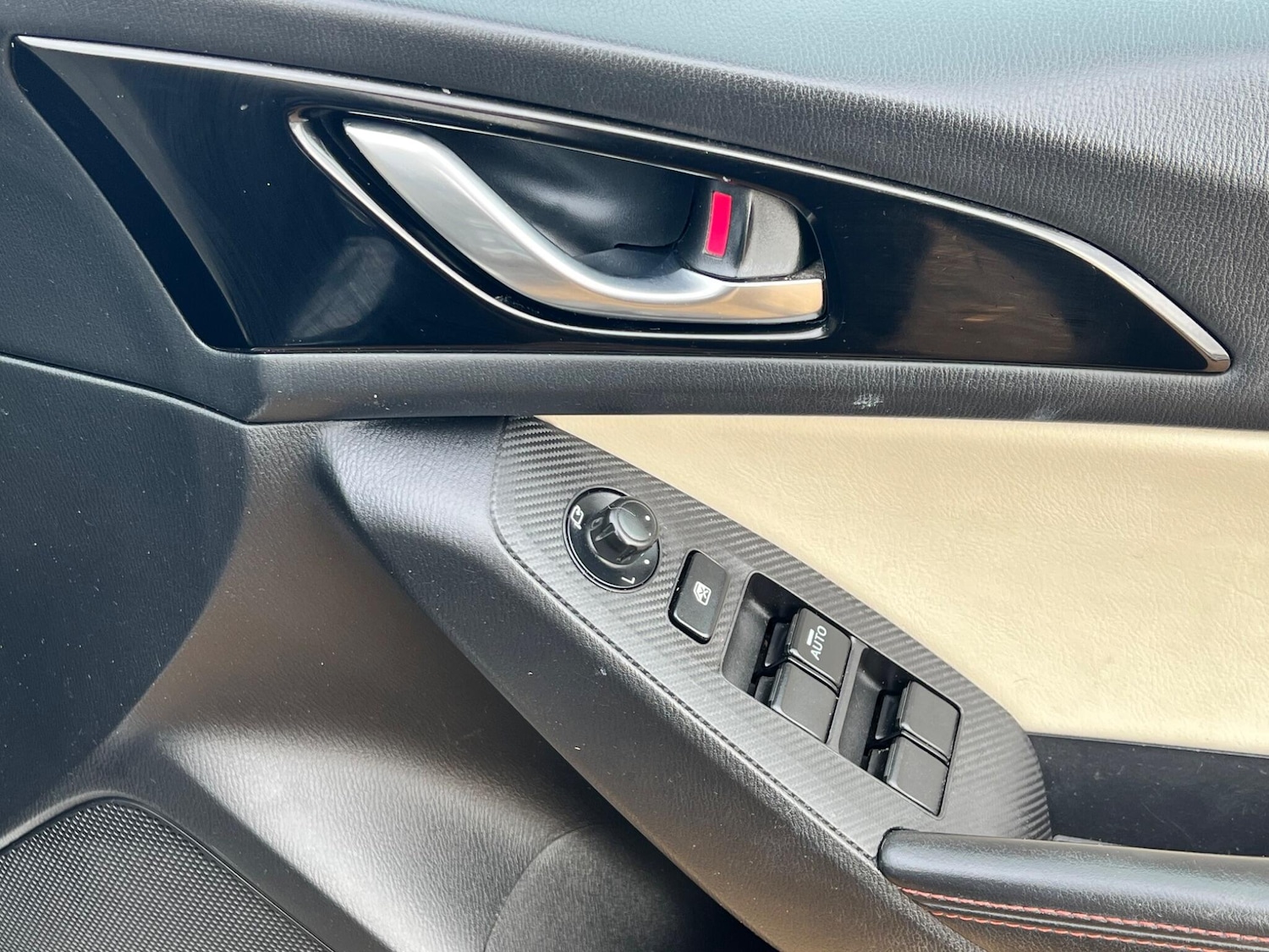 Used Mazda Mazda3 2014 for sale - 77940778: Photo 39