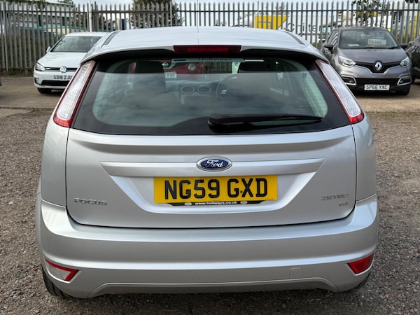 Used Ford Focus 2010 for sale - 76032043: Photo 13
