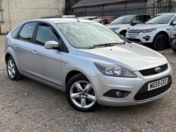 Used Ford Focus 2010 for sale - 76032043: Photo 1
