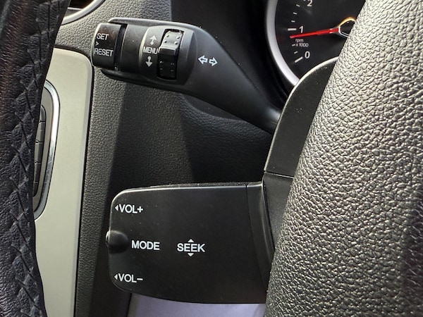 Used Ford Focus 2010 for sale - 76032043: Photo 24