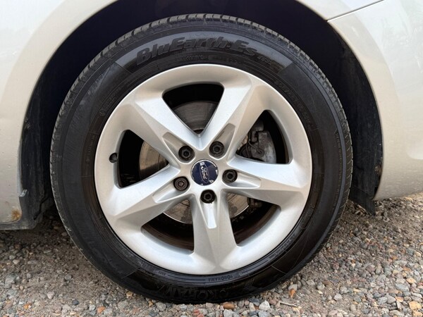 Used Ford Focus 2010 for sale - 76032043: Photo 45
