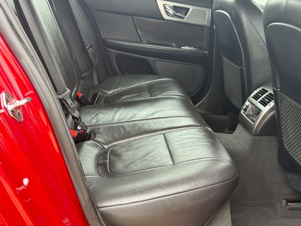 Used Jaguar XF 2015 for sale - 76200242: Photo 34