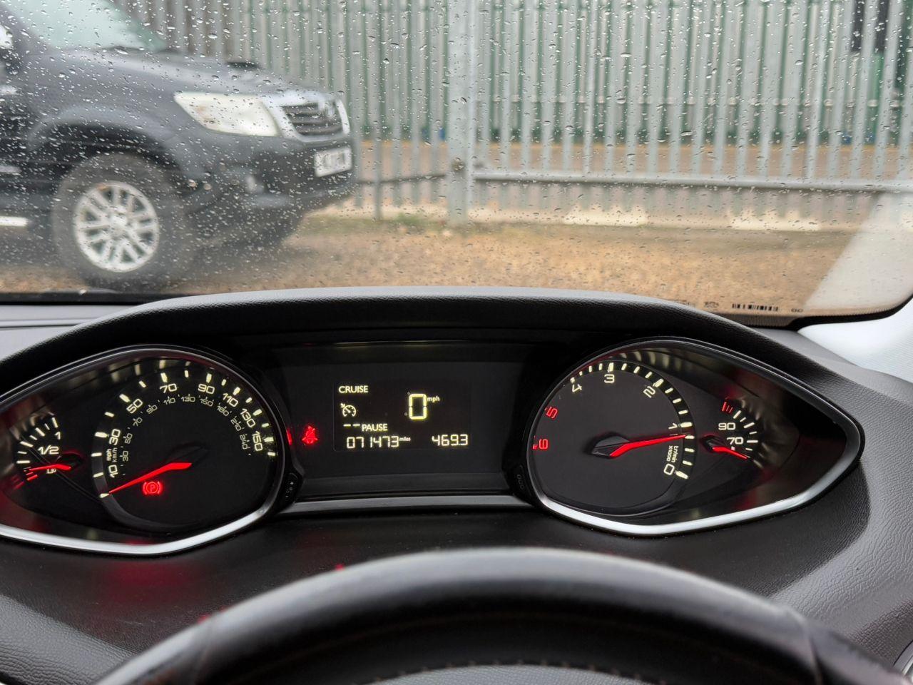 Used Peugeot 308 2015 for sale - 76855667: Photo 15