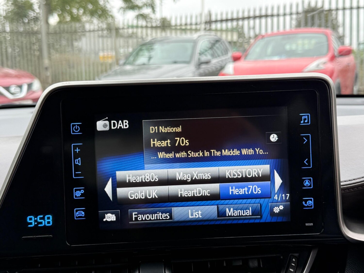 Used Toyota C-HR 2019 for sale - 75965045: Photo 28