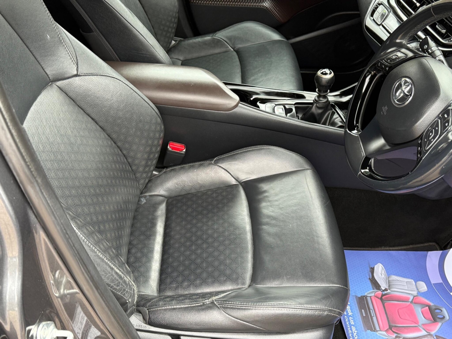 Used Toyota C-HR 2019 for sale - 75965045: Photo 38