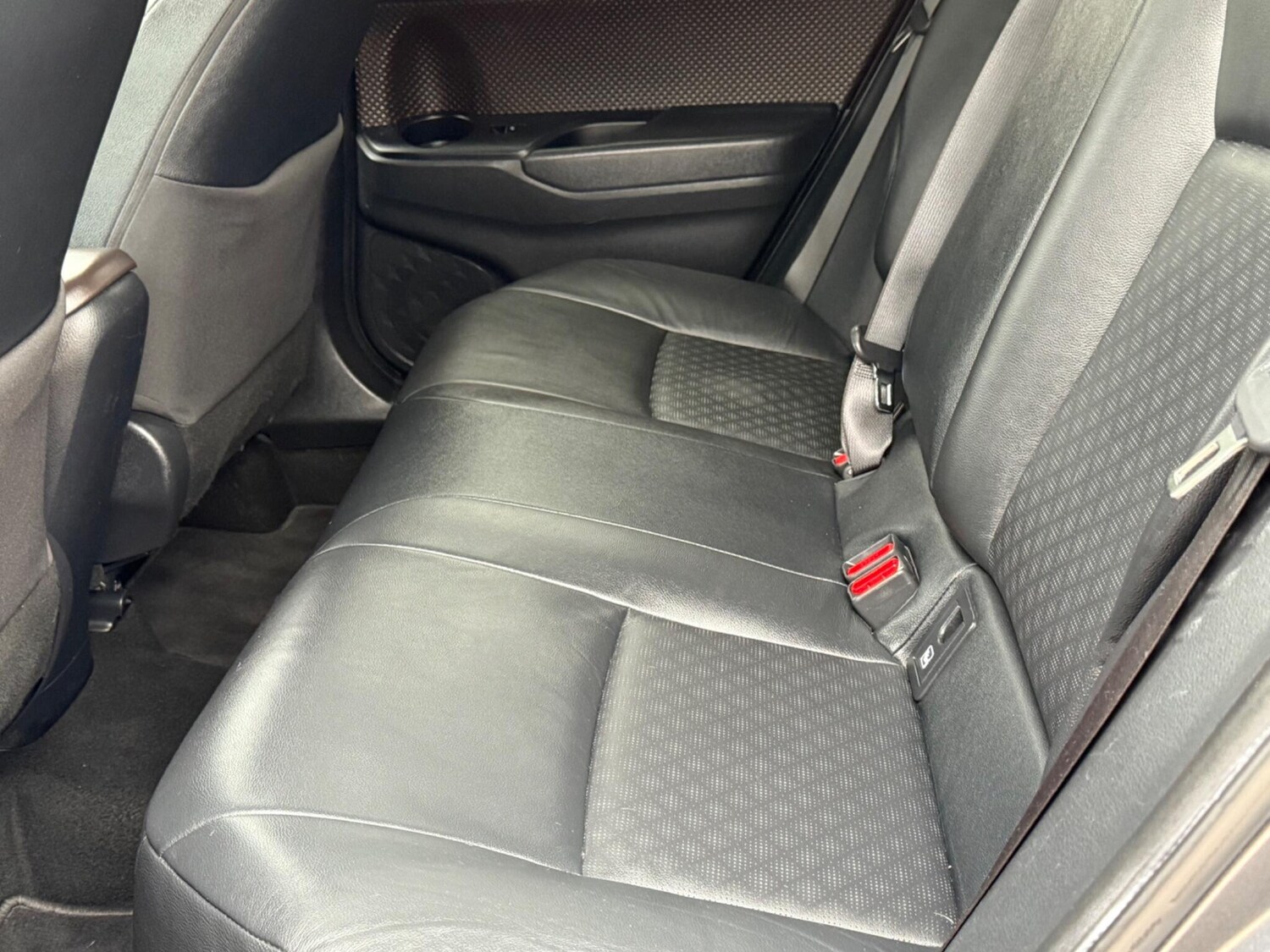 Used Toyota C-HR 2019 for sale - 75965045: Photo 44