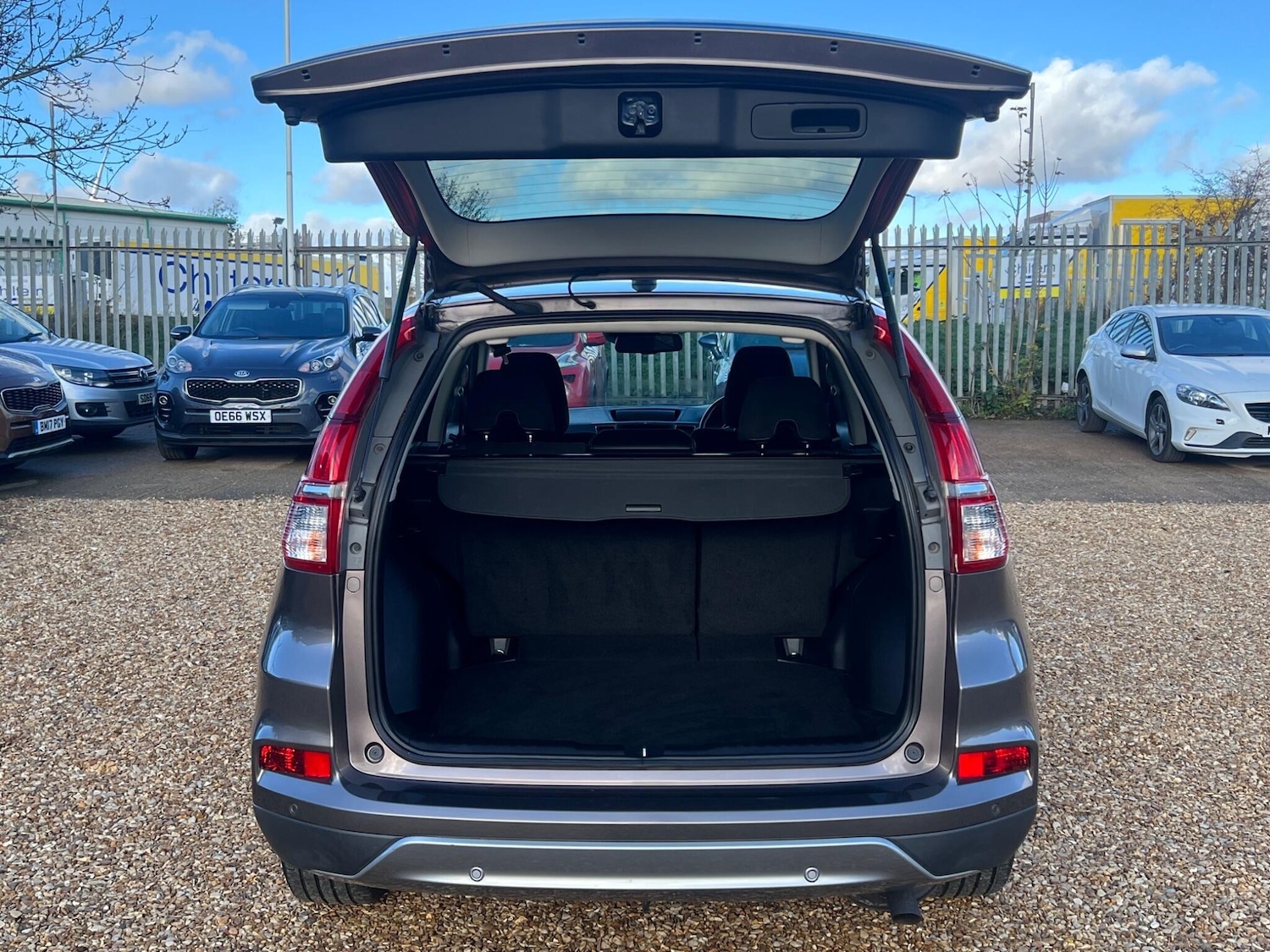 Used Honda CR-V 2017 for sale - 76446394: Photo 18