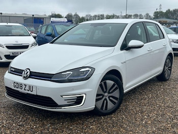 Used Volkswagen Golf 2018 for sale - 77066361: Photo