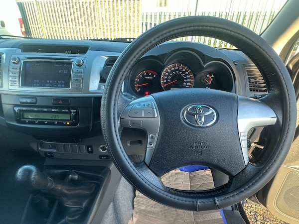 Used Toyota Hilux 2013 for sale - 75600909: Photo 16