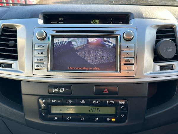 Used Toyota Hilux 2013 for sale - 75600909: Photo 21