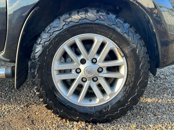 Used Toyota Hilux 2013 for sale - 75600909: Photo 42