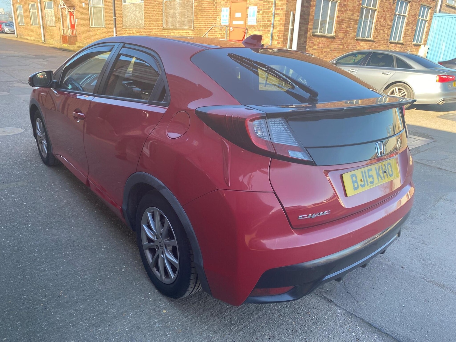 Used Honda Civic 2015 for sale - 77926277: Photo 2