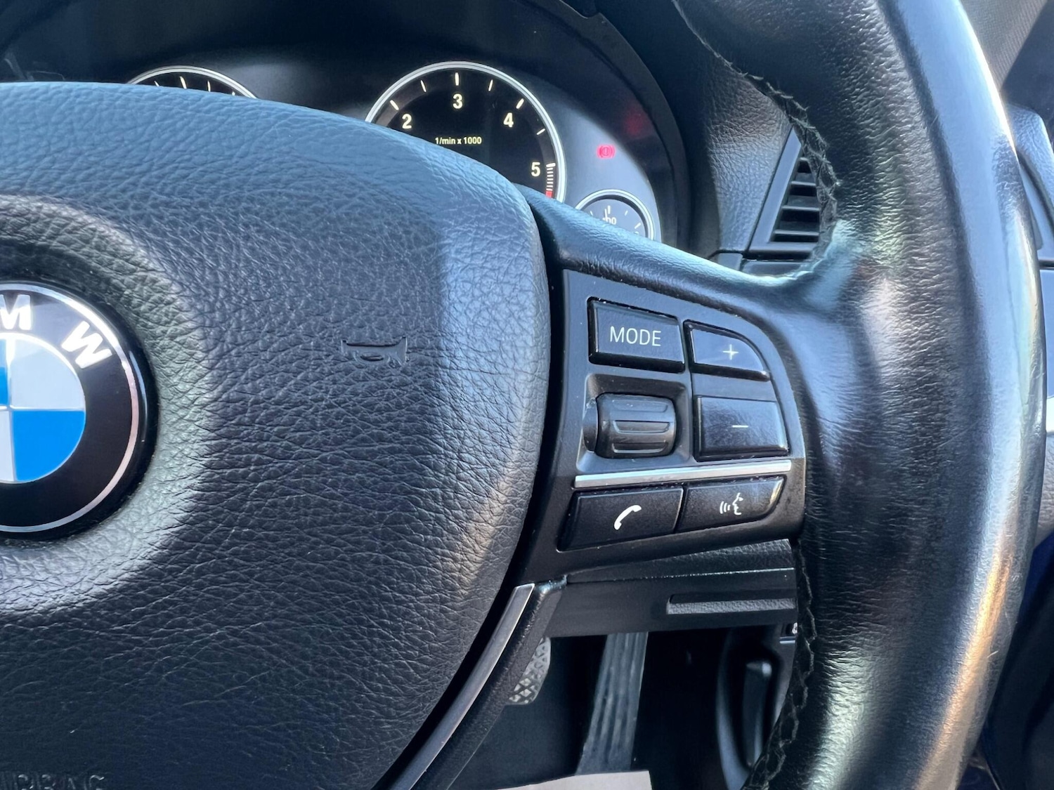 Used BMW 5 Series 2015 for sale - 77074568: Photo 33