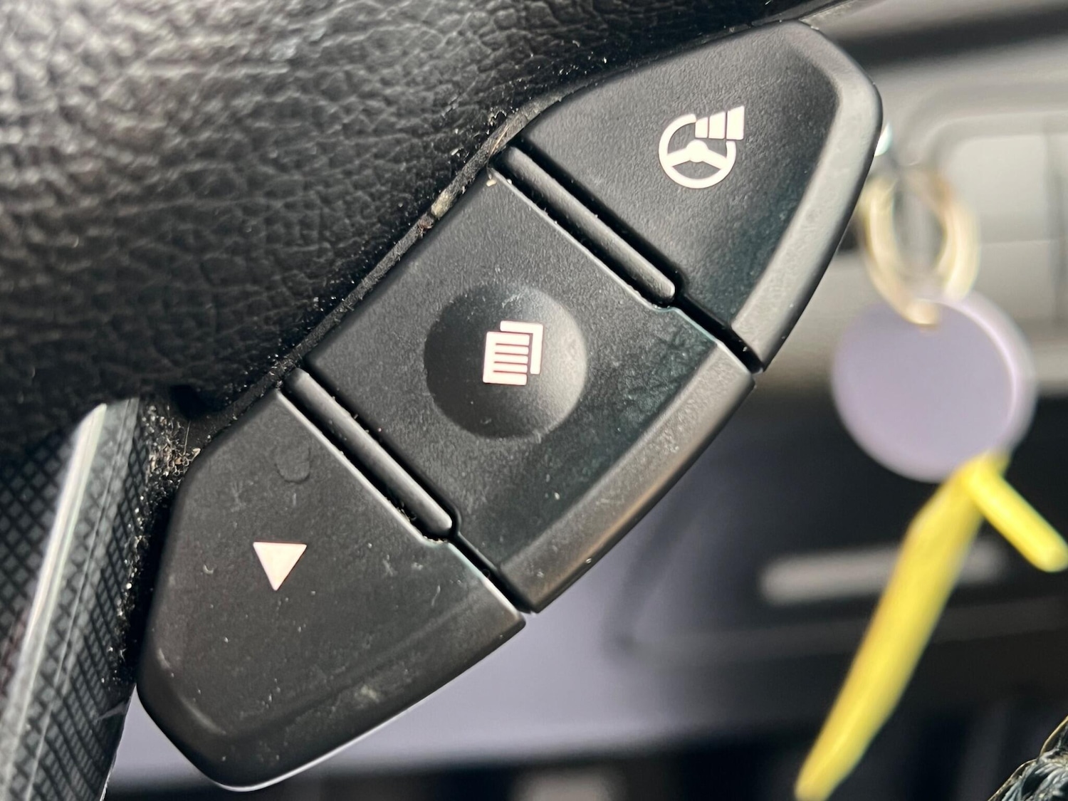 Used Kia Carens 2014 for sale - 77982264: Photo 35