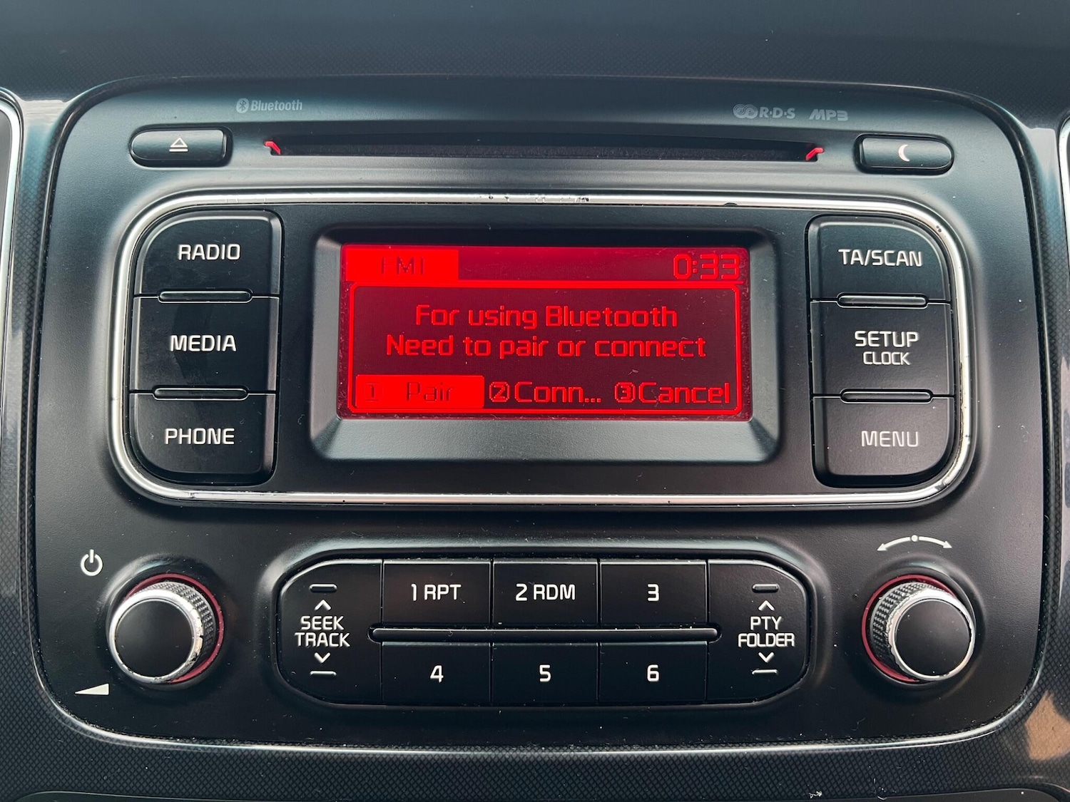 Used Kia Carens 2014 for sale - 77982264: Photo 42