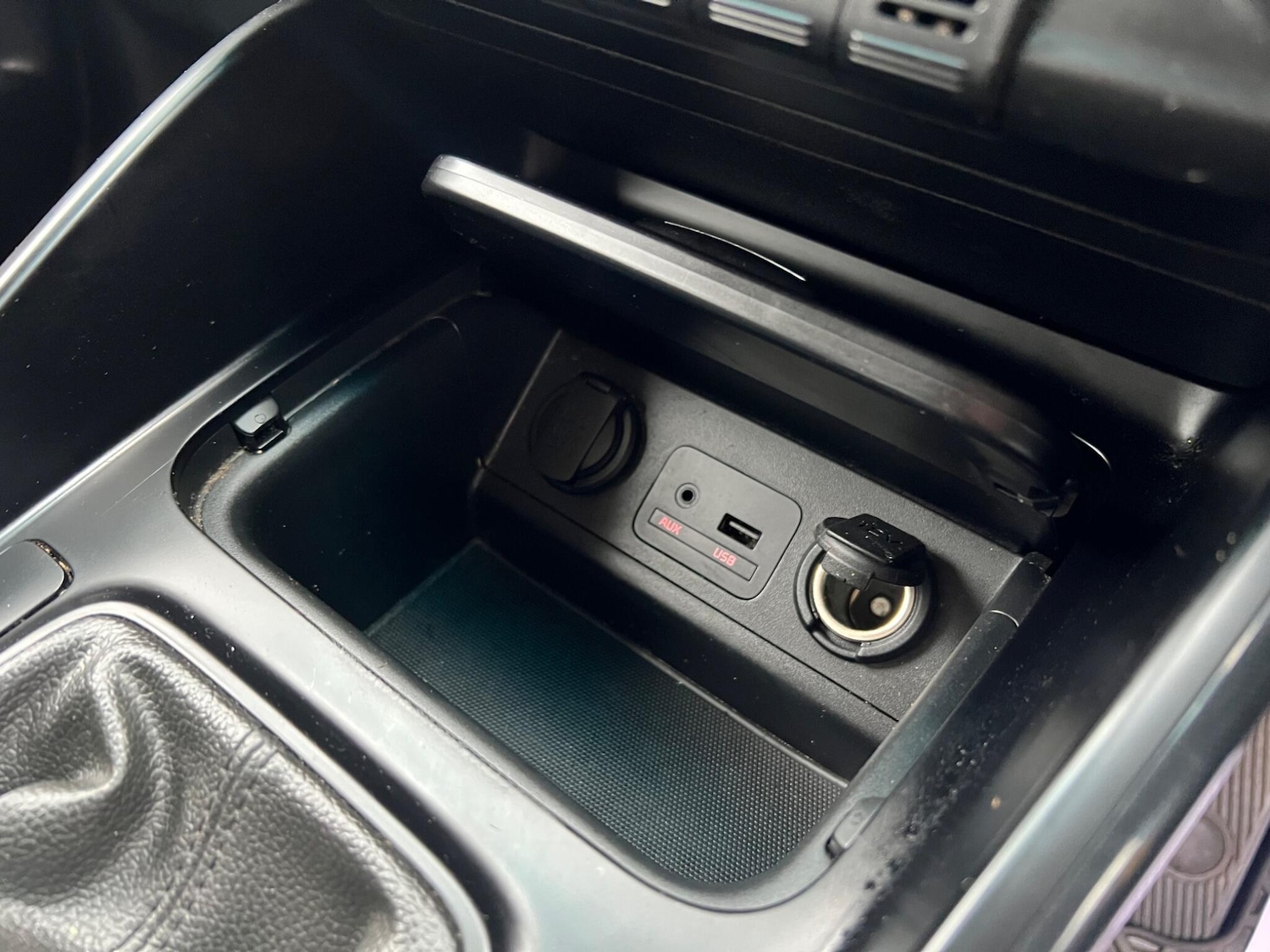 Used Kia Carens 2014 for sale - 77982264: Photo 49