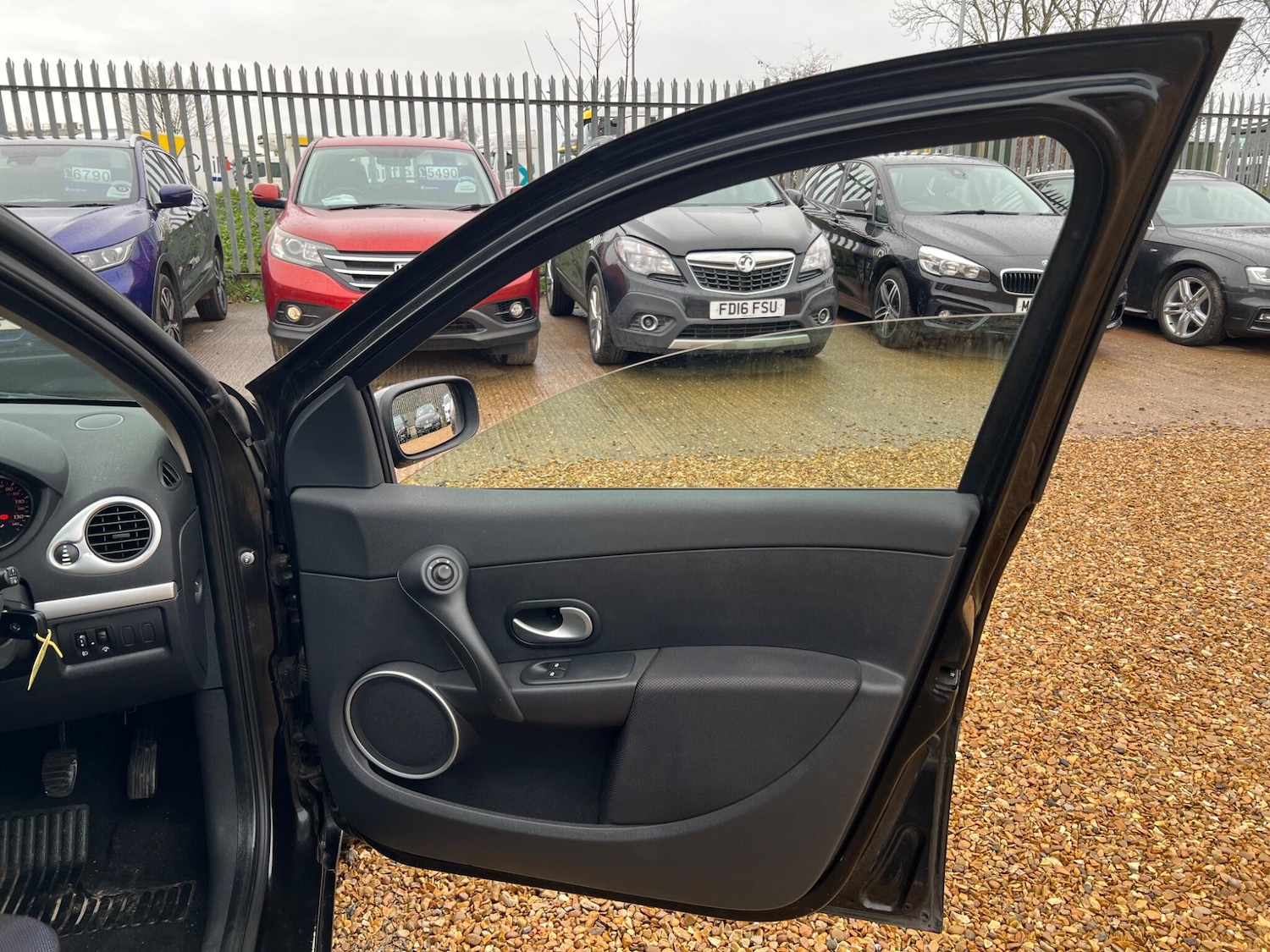 Used Renault Clio 2009 for sale - 77155390: Photo 21