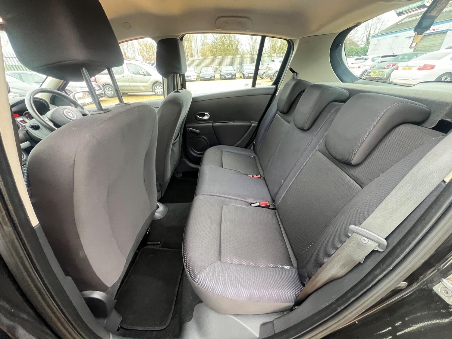 Used Renault Clio 2009 for sale - 77155390: Photo 49