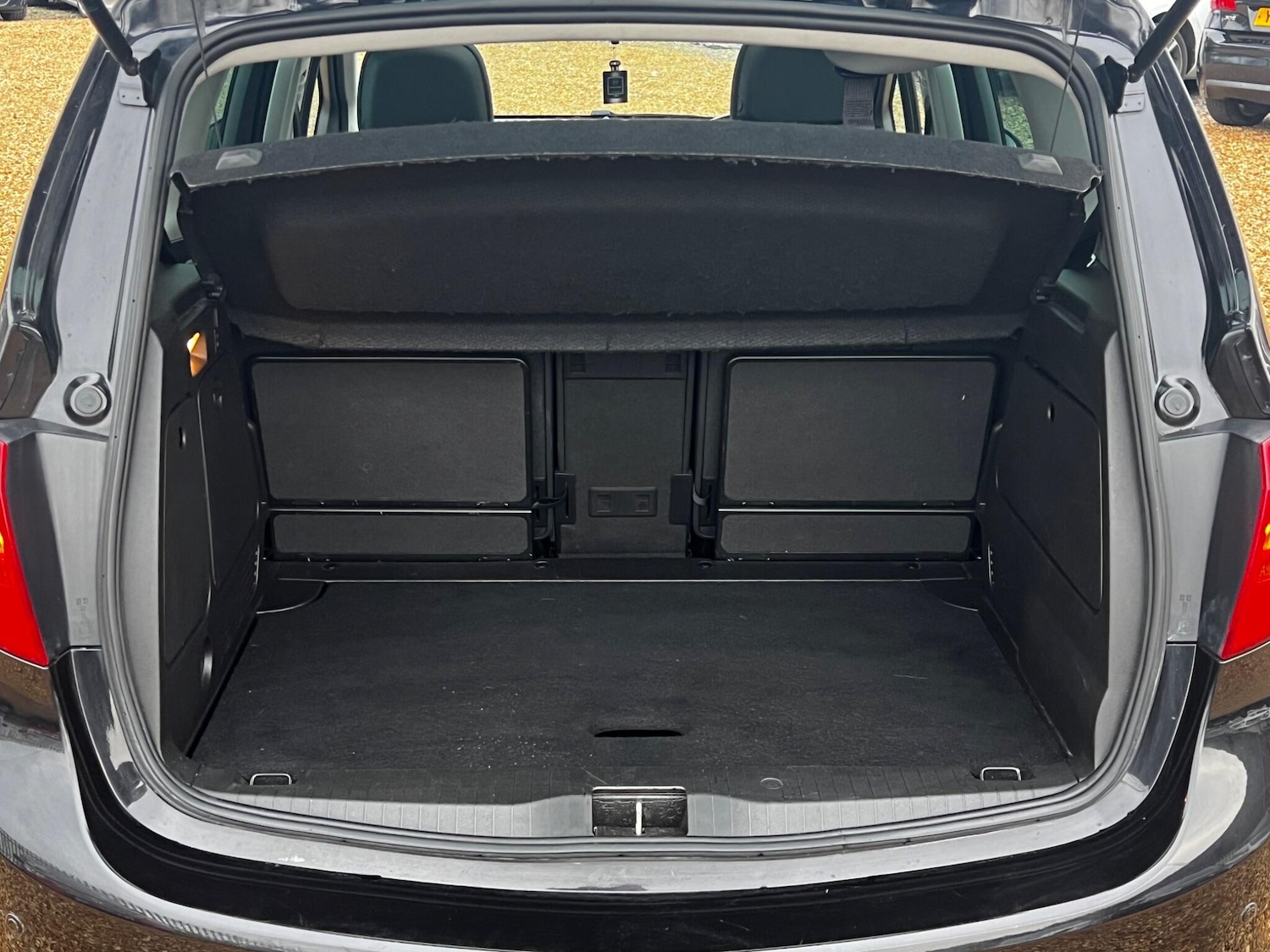 Used Vauxhall Meriva 2011 for sale - 76975839: Photo 15