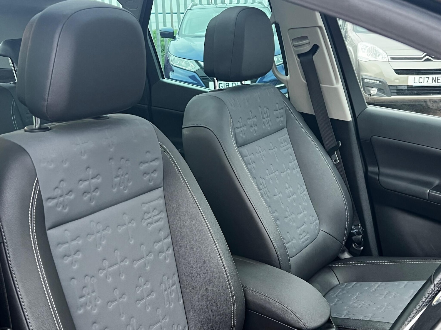 Used Vauxhall Meriva 2011 for sale - 76975839: Photo 19