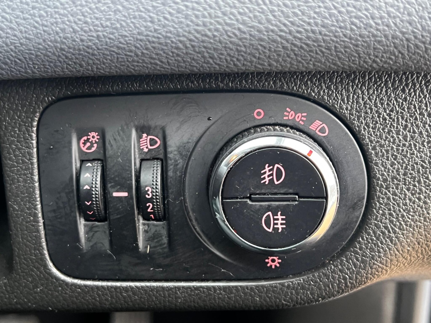 Used Vauxhall Meriva 2011 for sale - 76975839: Photo 24