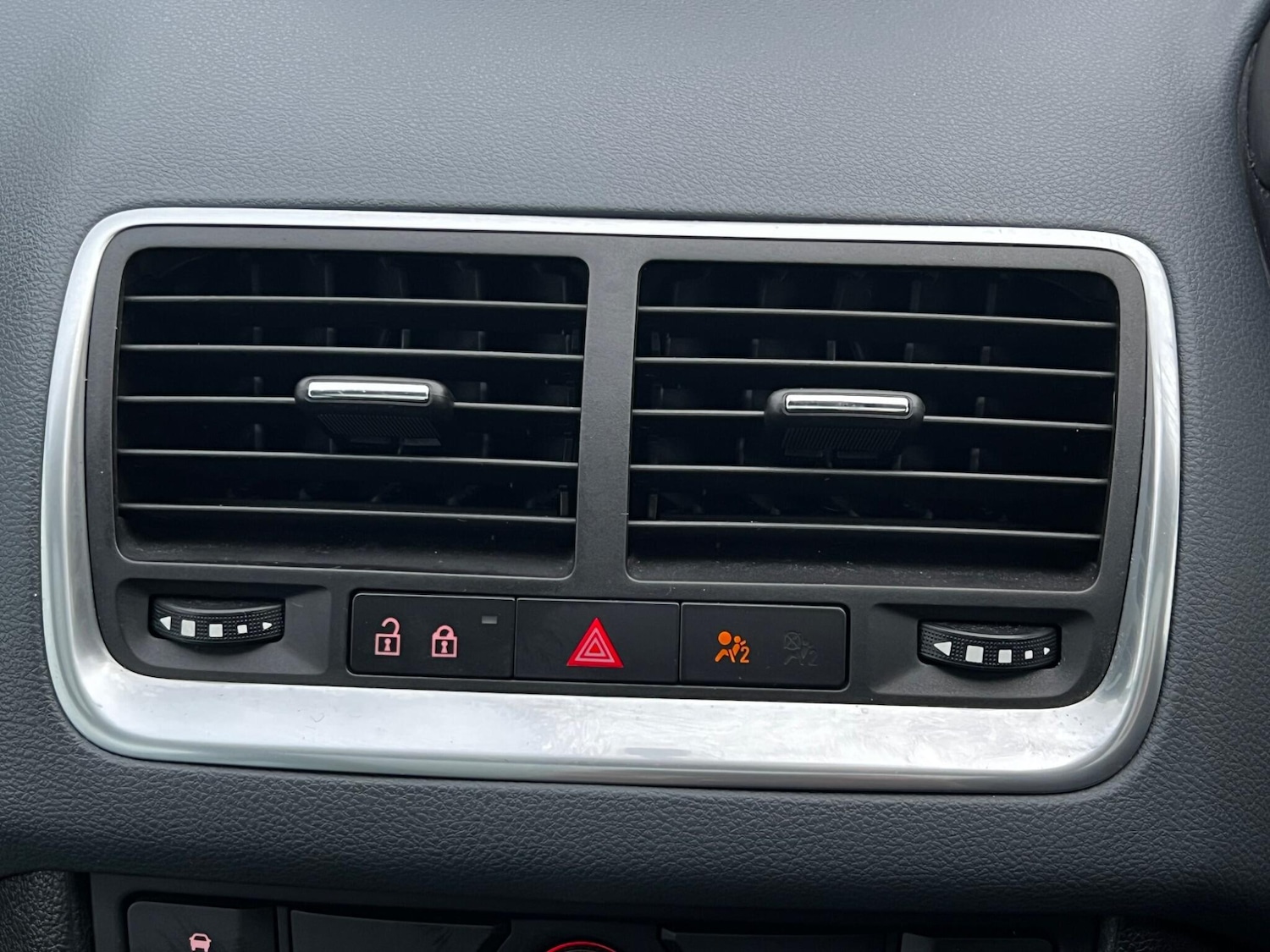 Used Vauxhall Meriva 2011 for sale - 76975839: Photo 33