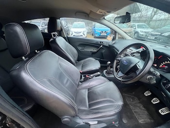 Used Ford Fiesta 2012 for sale - 77029199: Photo