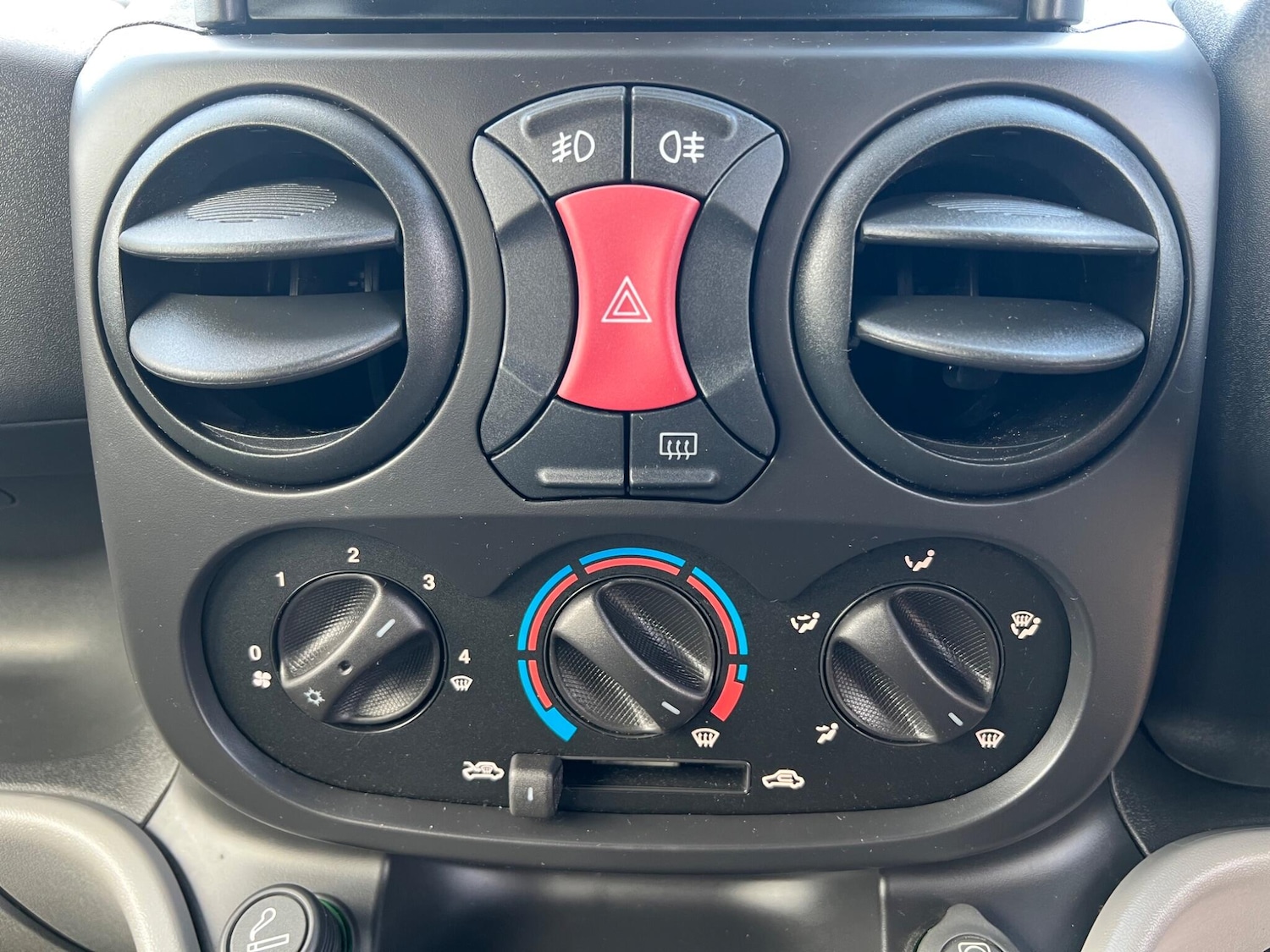 Used Fiat Doblo 2010 for sale - 77074780: Photo 34