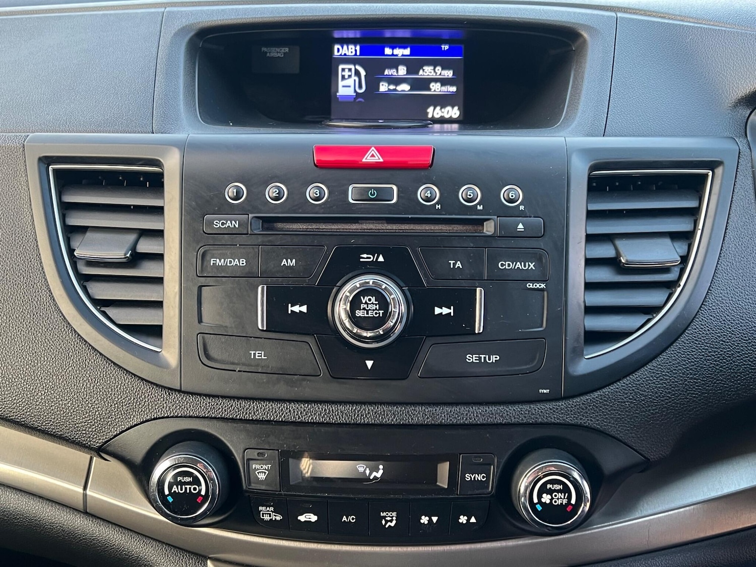 Used Honda CR-V 2013 for sale - 76832163: Photo 32