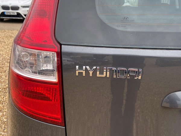 Used Hyundai i30 2010 for sale - 76259985: Photo 15