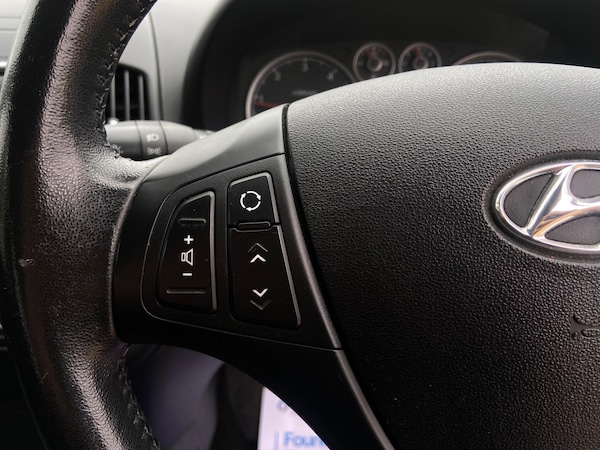 Used Hyundai i30 2010 for sale - 76259985: Photo 33