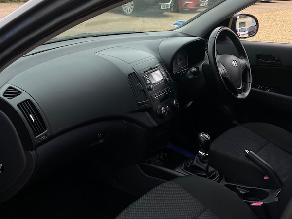 Used Hyundai i30 2010 for sale - 76259985: Photo 49