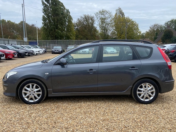 Used Hyundai i30 2010 for sale - 76259985: Photo 8