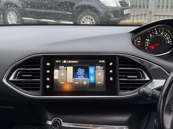 Used Peugeot 308 SW 2015 for sale - 75600315: Photo 17