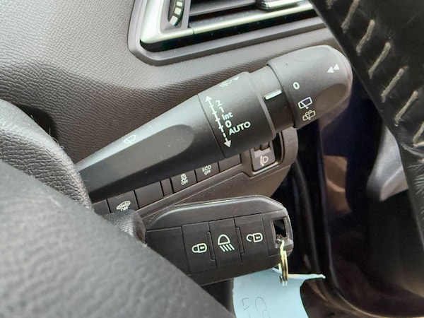 Used Peugeot 308 SW 2015 for sale - 75600315: Photo 21
