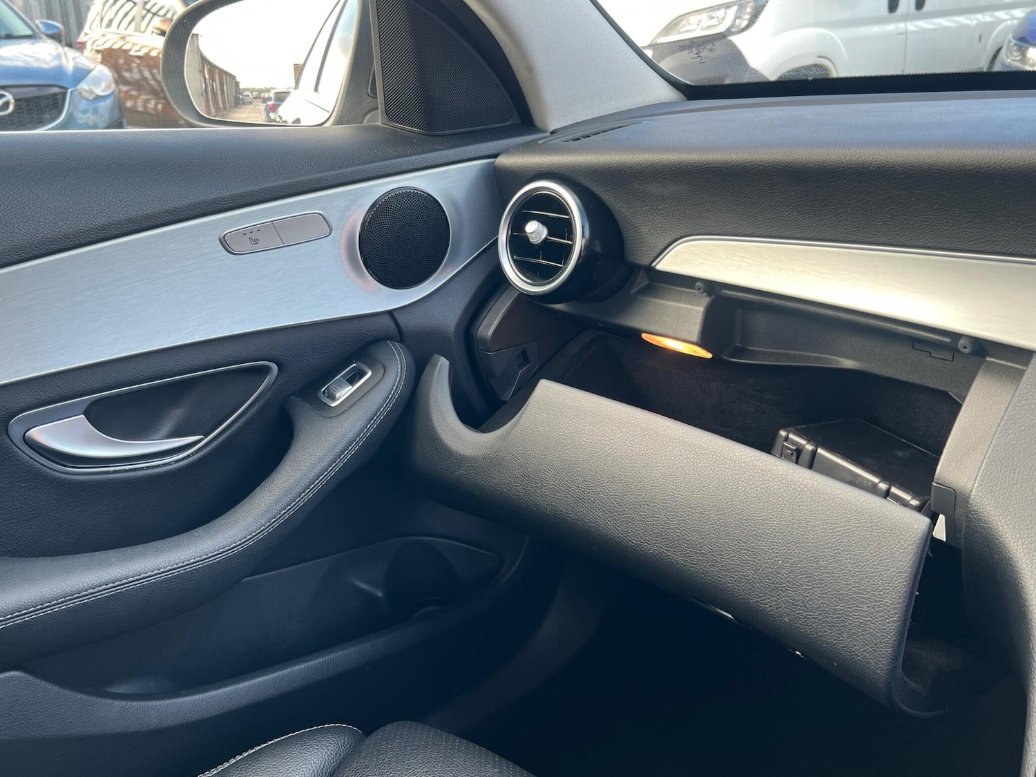 Used Mercedes-Benz C Class 2016 for sale - 77559110: Photo 55