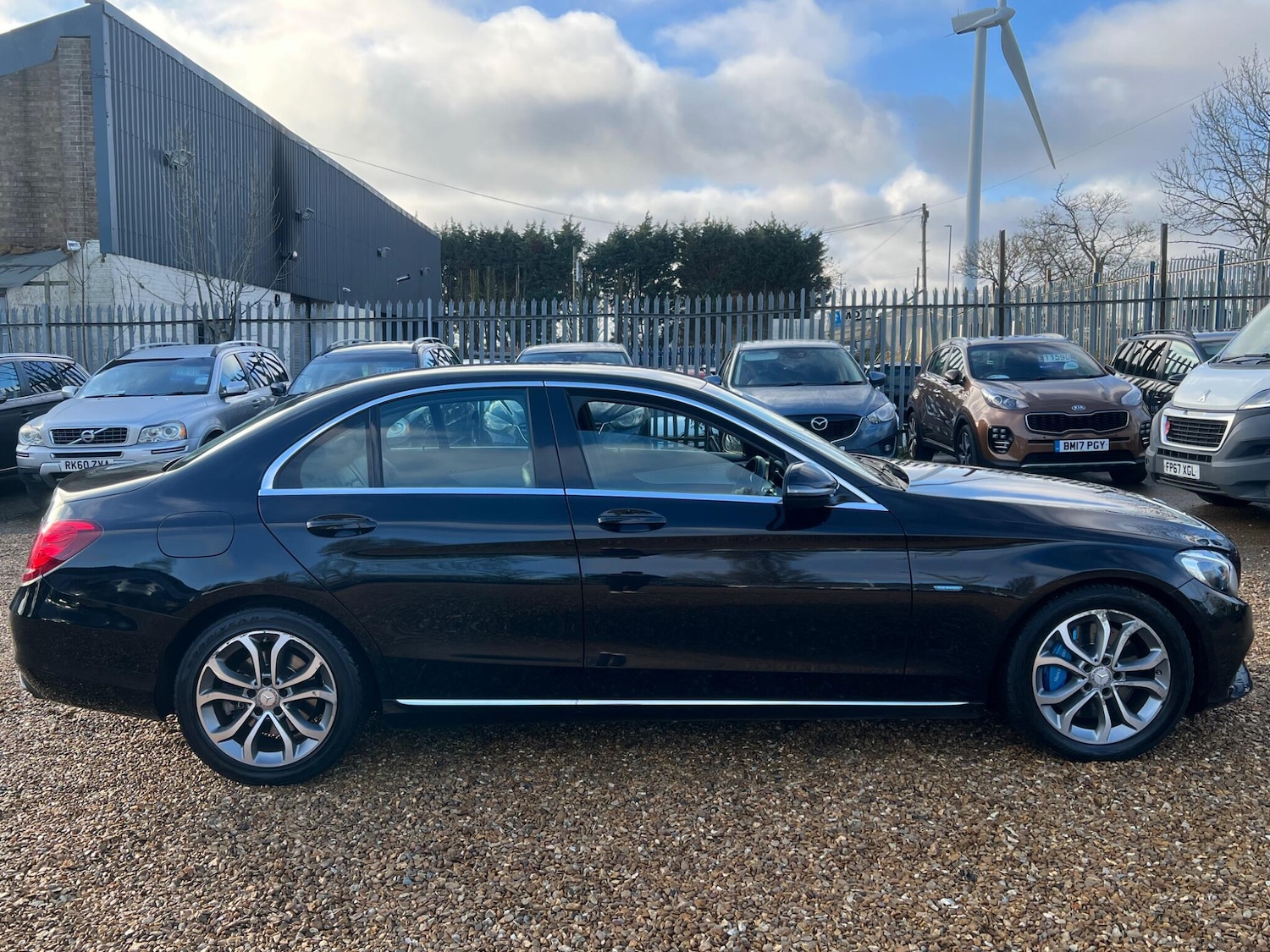 Used Mercedes-Benz C Class 2016 for sale - 77559110: Photo 9